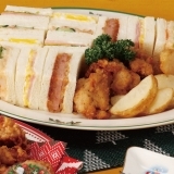 ６種のサンドイッチプレート　K